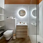 Appartamento Entier Neuf Avec Balcon Privé - Centre *