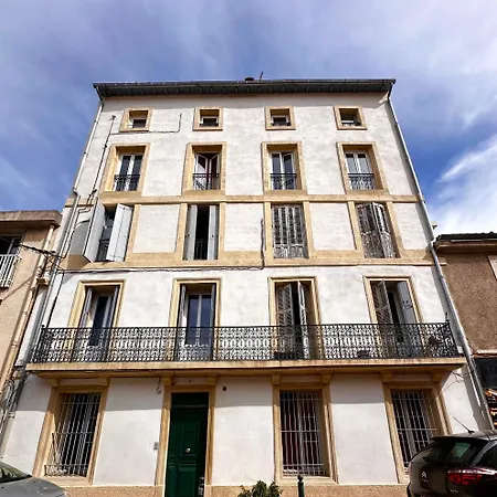 Entier Neuf Avec Balcon Privé - Centre * Montpellier