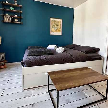 Entier Neuf Avec Balcon Privé - Centre Appartamento