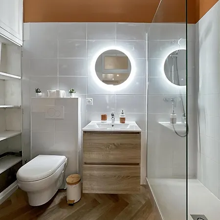 Διαμέρισμα Entier Neuf Avec Balcon Prive - Centre *