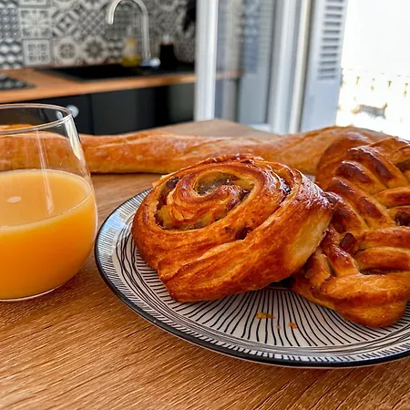 Entier Neuf Avec Balcon Prive - Centre Διαμέρισμα Μονπελιέ