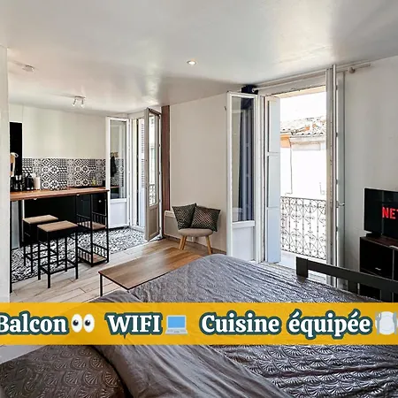 Entier Neuf Avec Balcon Prive - Centre *