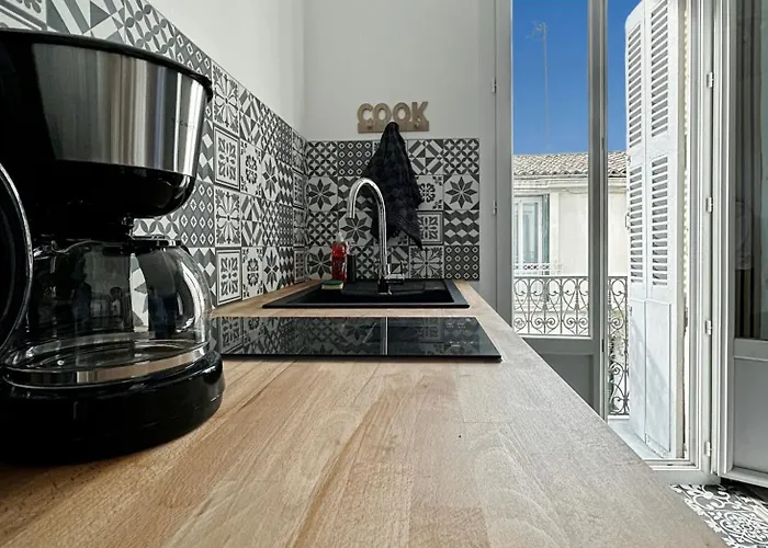 Entier Neuf Avec Balcon Prive - Centre דירה מונפלייה