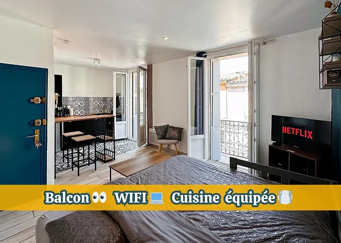 Entier Neuf Avec Balcon Prive - Centre *